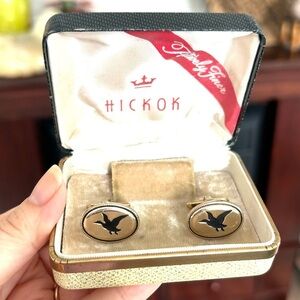 Hickok Black Canada Goose Gold Tone Cuffs Links with Clam Shell Jewelry Box